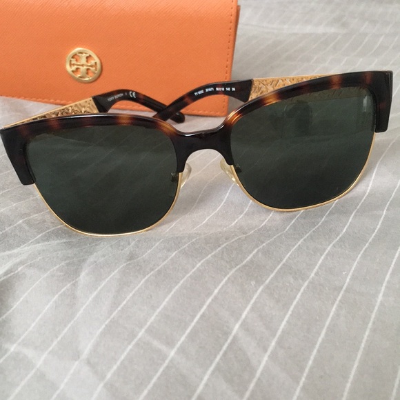 Authentic Tory Burch Sunglasses! - Picture 2 of 8